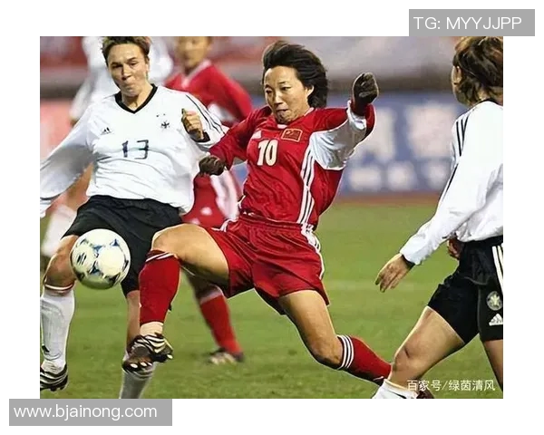 《追梦之足:日本女足球星的成长与奋斗纪录》 《追梦之足:日本女足球星的成长与奋斗纪录》